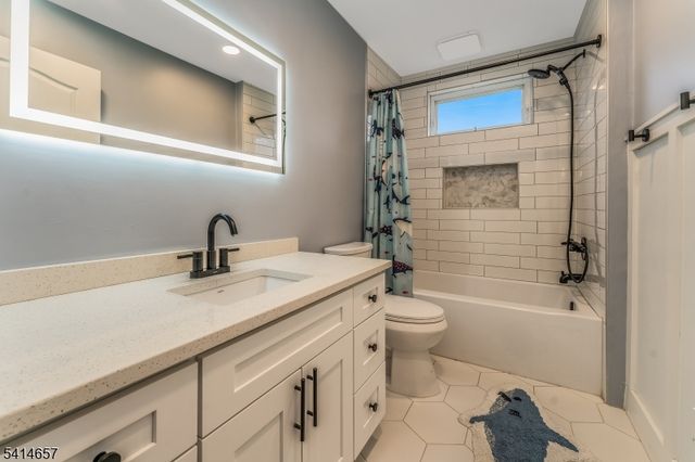 1212 Burrows Drive, Greenwich Twp., NJ 08886