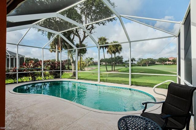 2252 Heritage Greens DR, Naples, FL 34119