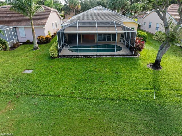 2252 Heritage Greens DR, Naples, FL 34119
