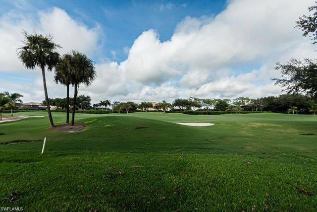 2252 Heritage Greens DR, Naples, FL 34119