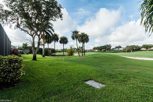 2252 Heritage Greens DR, Naples, FL 34119