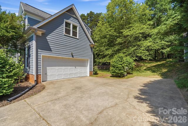 269 Charter Oak Court, Mooresville, NC 28115