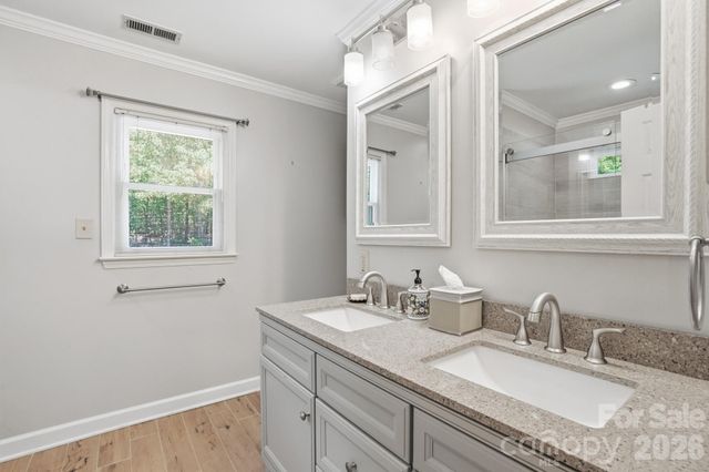 269 Charter Oak Court, Mooresville, NC 28115