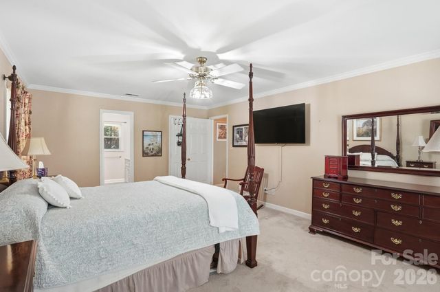 269 Charter Oak Court, Mooresville, NC 28115