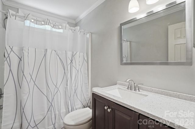 269 Charter Oak Court, Mooresville, NC 28115