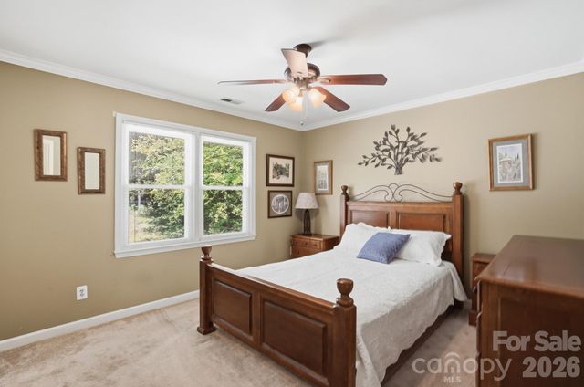269 Charter Oak Court, Mooresville, NC 28115