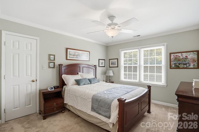 269 Charter Oak Court, Mooresville, NC 28115