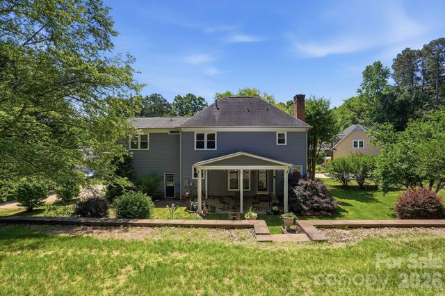 269 Charter Oak Court, Mooresville, NC 28115