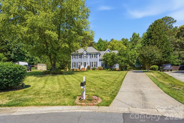 269 Charter Oak Court, Mooresville, NC 28115