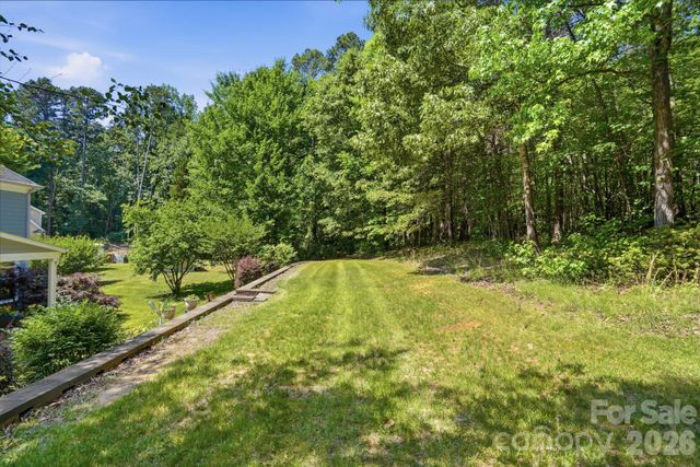 269 Charter Oak Court, Mooresville, NC 28115