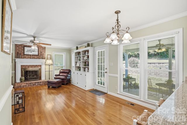 269 Charter Oak Court, Mooresville, NC 28115