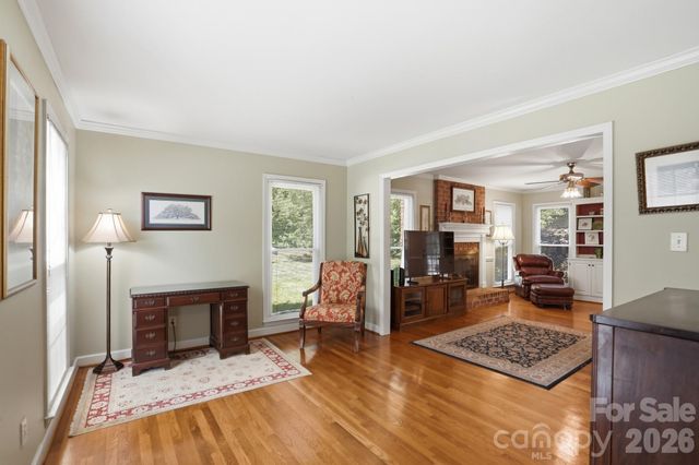 269 Charter Oak Court, Mooresville, NC 28115