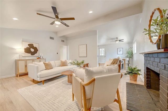 2044 W Spruce Avenue, Orange, CA 92868