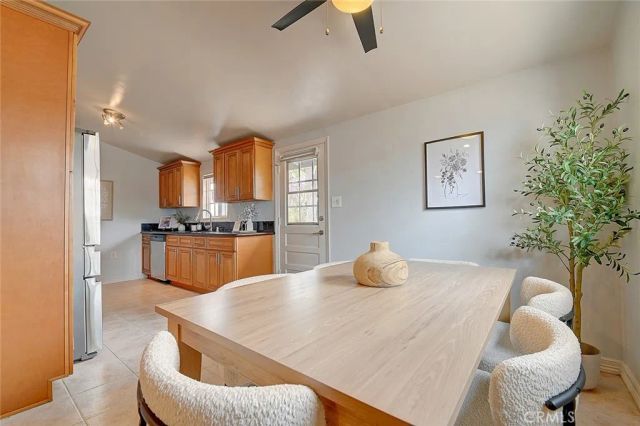 2044 W Spruce Avenue, Orange, CA 92868