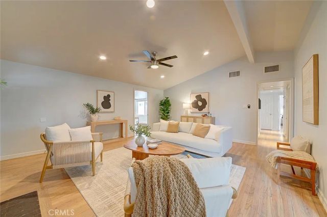 2044 W Spruce Avenue, Orange, CA 92868