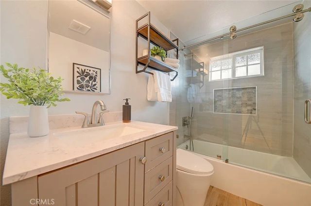 2044 W Spruce Avenue, Orange, CA 92868