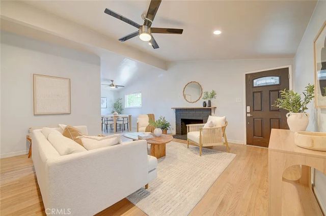 2044 W Spruce Avenue, Orange, CA 92868