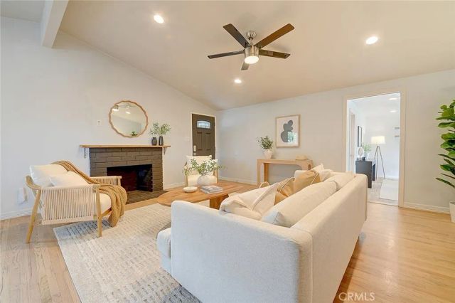 2044 W Spruce Avenue, Orange, CA 92868
