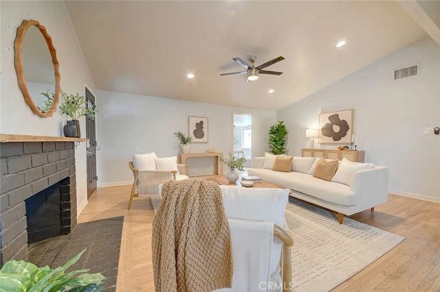 2044 W Spruce Avenue, Orange, CA 92868