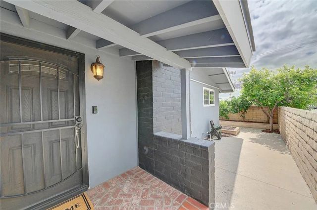 2044 W Spruce Avenue, Orange, CA 92868
