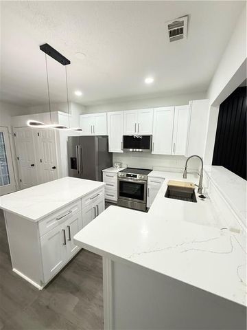 2860 Parkway close, Lithonia, GA 30058