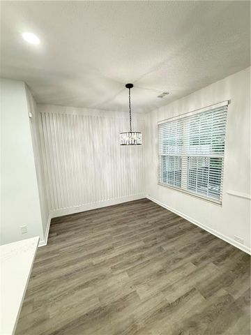 2860 Parkway close, Lithonia, GA 30058