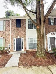 2860 Parkway close, Lithonia, GA 30058