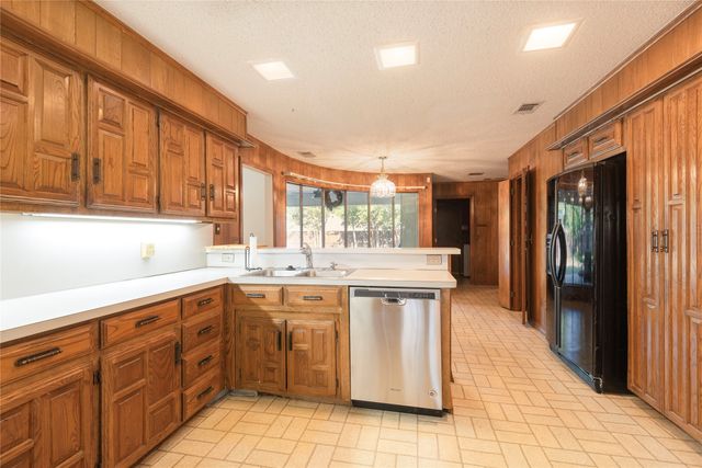 10319 Cimmaron Trail, Dallas, TX 75243