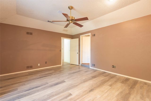 10319 Cimmaron Trail, Dallas, TX 75243