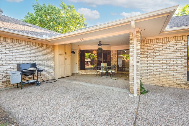 10319 Cimmaron Trail, Dallas, TX 75243
