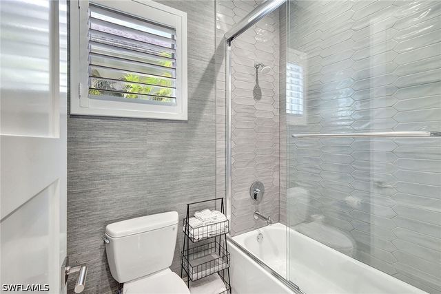 3208 Kumamoto LN, Naples, FL 34114