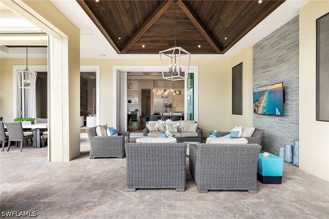 3208 Kumamoto LN, Naples, FL 34114