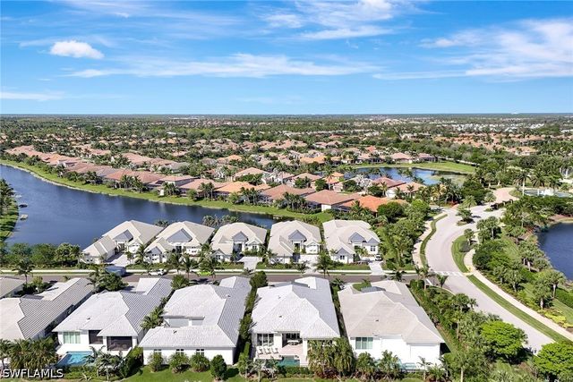 3208 Kumamoto LN, Naples, FL 34114