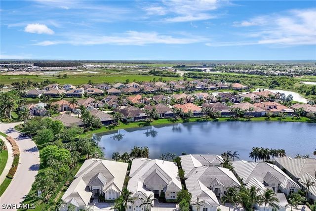 3208 Kumamoto LN, Naples, FL 34114