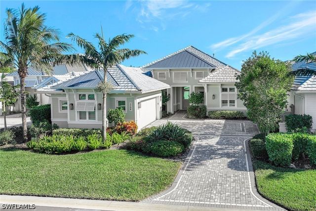 3208 Kumamoto LN, Naples, FL 34114