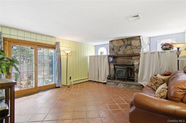 22 Clymer Street, Port Jefferson Station, NY 11776