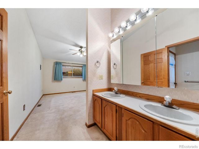 813 E 8th Avenue, Fort Morgan, CO 80701