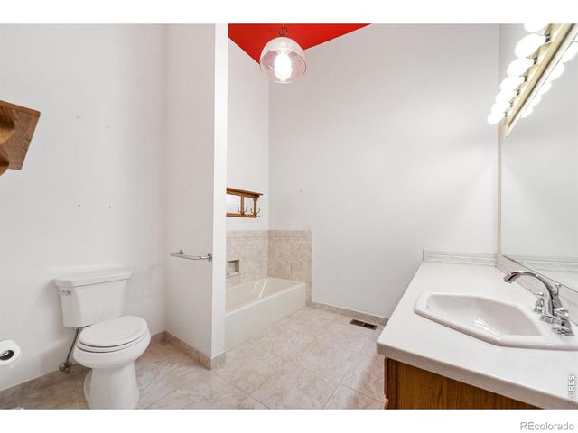 813 E 8th Avenue, Fort Morgan, CO 80701