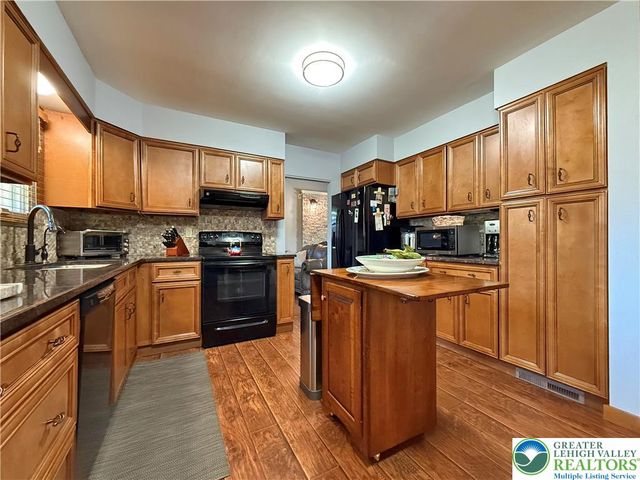 1048 North 27th Street, Allentown City, PA 18104