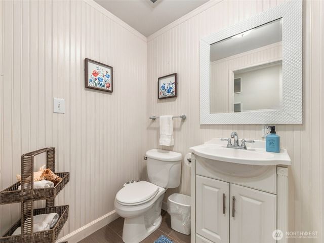 10323 Crescent Valley Drive NW, Gig Harbor, WA 98332