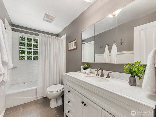 10323 Crescent Valley Drive NW, Gig Harbor, WA 98332