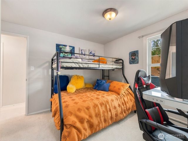 10323 Crescent Valley Drive NW, Gig Harbor, WA 98332