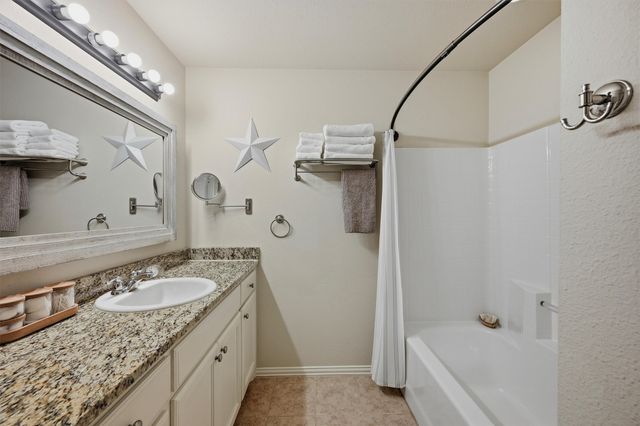 5022 Mesquite Ridge Trail, Sherman, TX 75092