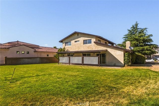 13271 Country Club, Victorville, CA 92395