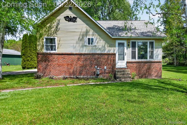 3660 Keewahdin Road, Fort Gratiot Charter Township, MI 48059