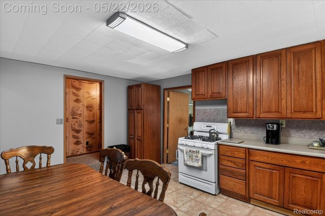 3660 Keewahdin Road, Fort Gratiot Charter Township, MI 48059