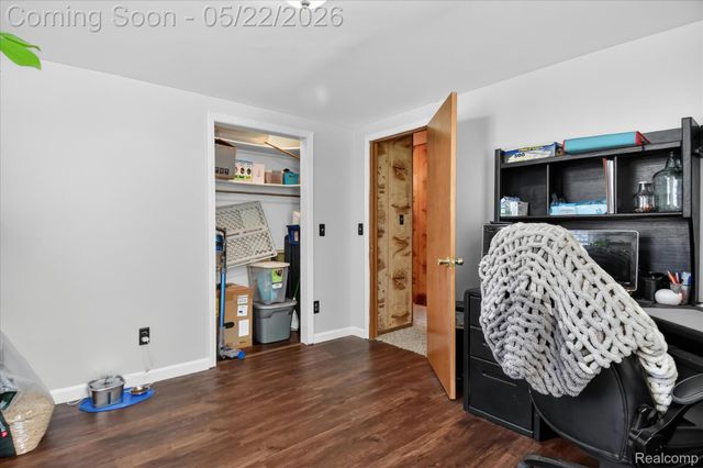 3660 Keewahdin Road, Fort Gratiot Charter Township, MI 48059