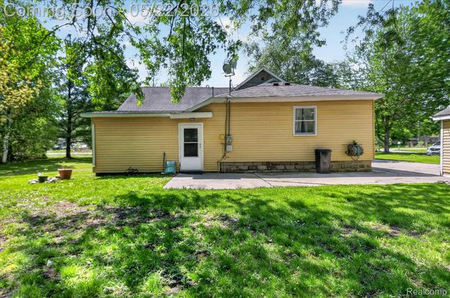 3660 Keewahdin Road, Fort Gratiot Charter Township, MI 48059