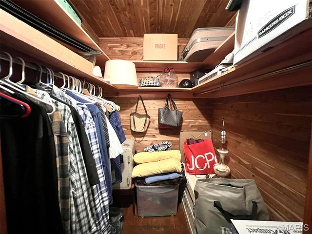 715 Springfield Road, Gillespie, IL 62033