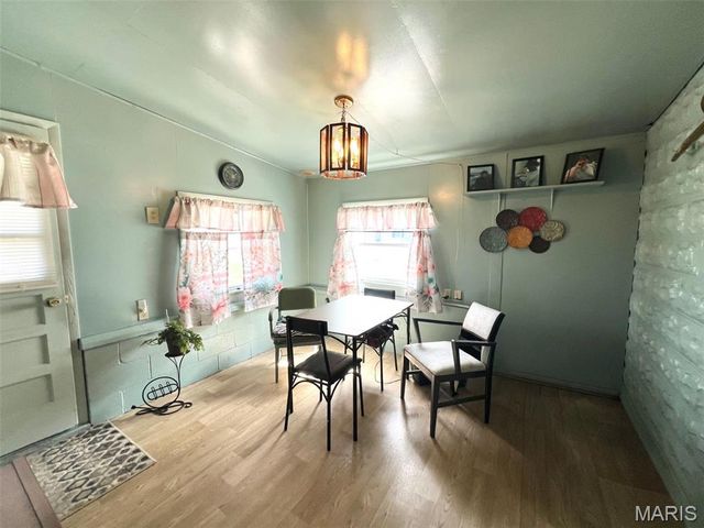 715 Springfield Road, Gillespie, IL 62033